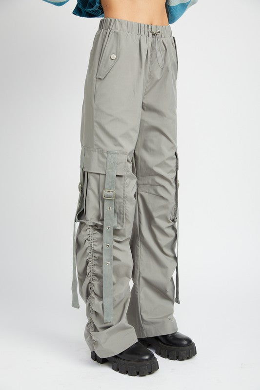 LOOSE FIT PARACHUTE CARGO PANTS – DDMINE