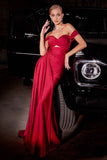 FITTED STRETCH SATIN GOWN