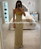 ROBE LONGUE EN SATIN DORÉ À PAILLETTES ET PERLES LAINEY