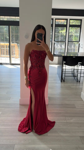 FITTED STRAPLESS DRESS