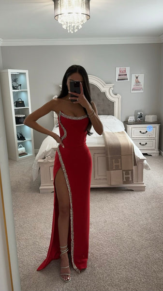 RED CORSET GOWN – DDMINE