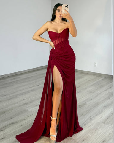 STRAPLESS DRAPED FITTED GOWN
