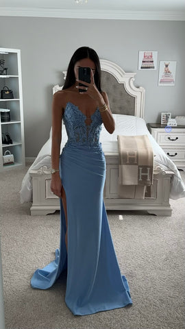 STRAPLESS LACE DEEP V FITTED GOWN