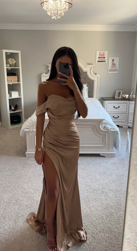 NUDE SATIN GOWN – DDMINE
