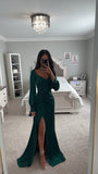 ROBE LONGUE EN SATIN À MANCHES LONGUES